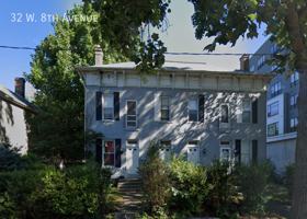 featured image of 32 W 8th Ave