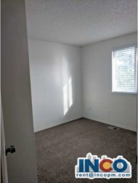 14800 East 43rd Avenue - Photo 6 of 8