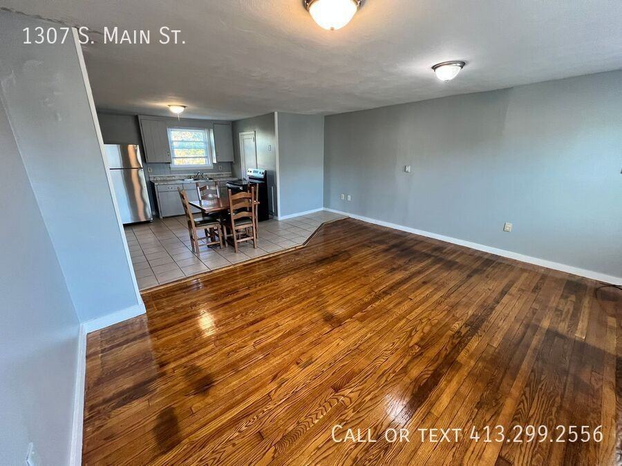 1307 S Main St - Photo 2 of 19