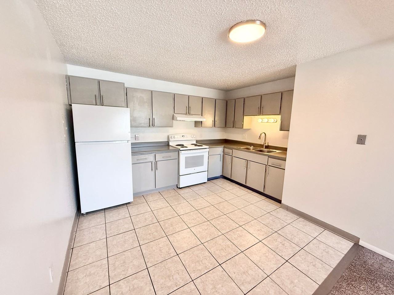 2018 Vinewood Ln #6 - Photo 4 of 22