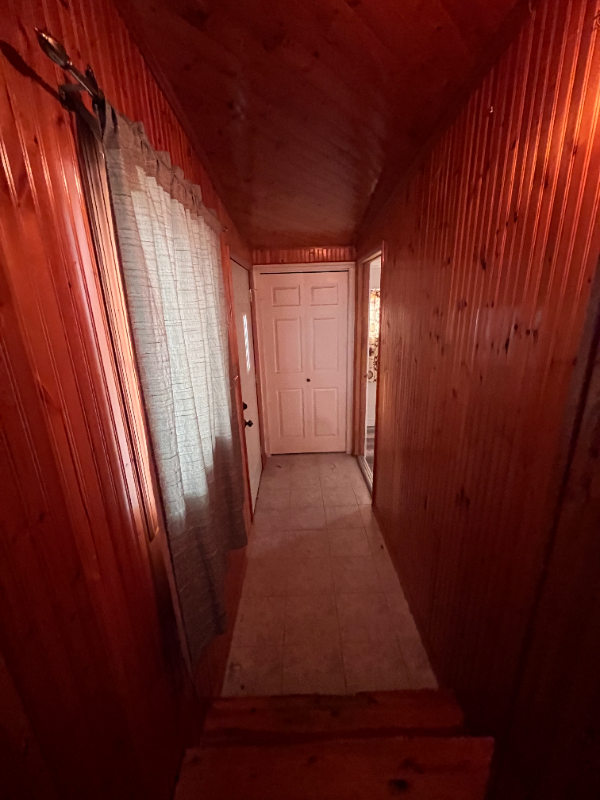 824 Meadow Ave - Photo 3 of 16