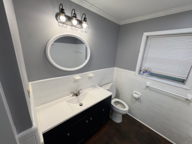 122 Thomas Dr - Photo 3 of 11