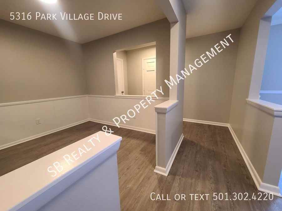 5316 Park Village Dr - Photo 3 of 27
