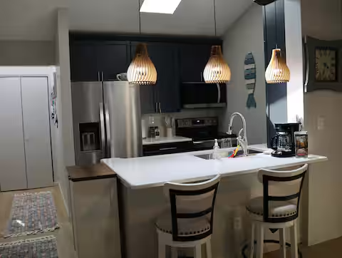 9728 S Bay Pointe Ln - Photo 3 of 16
