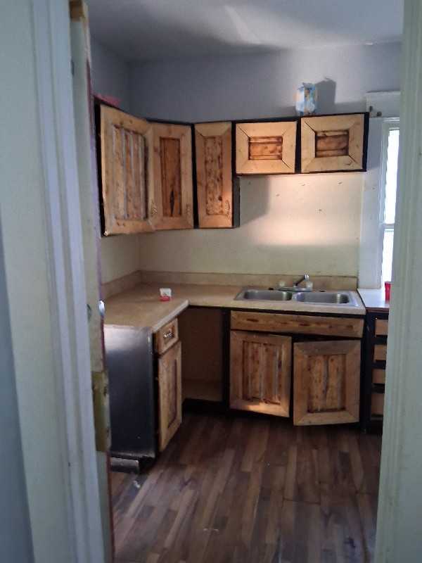 1803 Pointview Ave - Photo 6 of 9