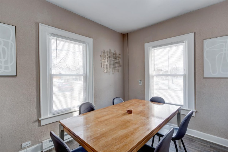 1918 W Washington St #1 - Photo 4 of 16