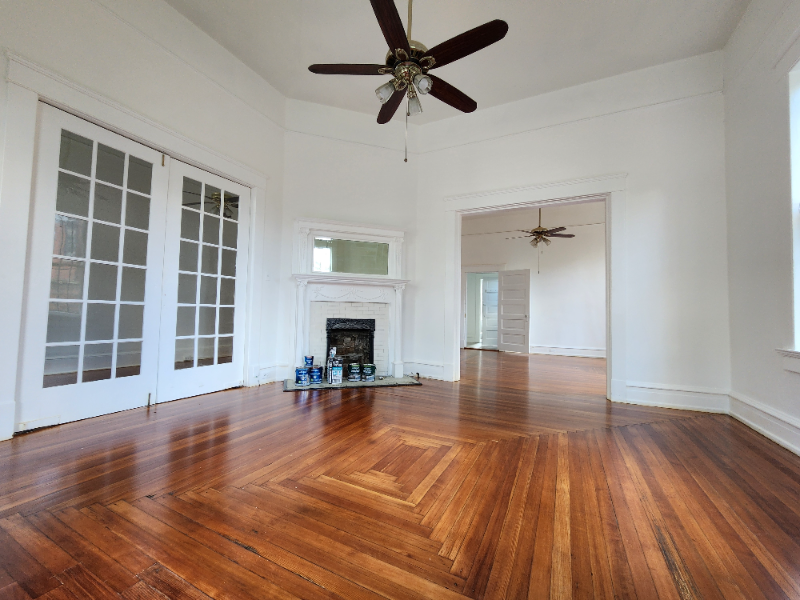 106 S Bayou St #A - Photo 2 of 20
