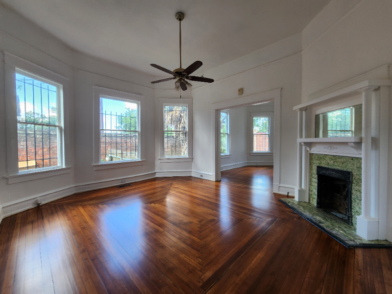 106 S Bayou St #A - Photo 3 of 20