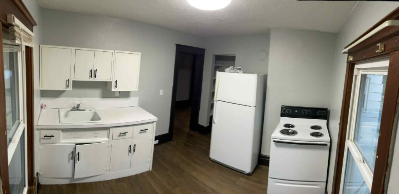 633 1/2 Starr Ave #2 - Photo 5 of 12