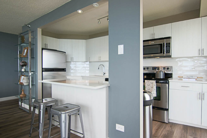 1700 N Clark St - Photo 6 of 15