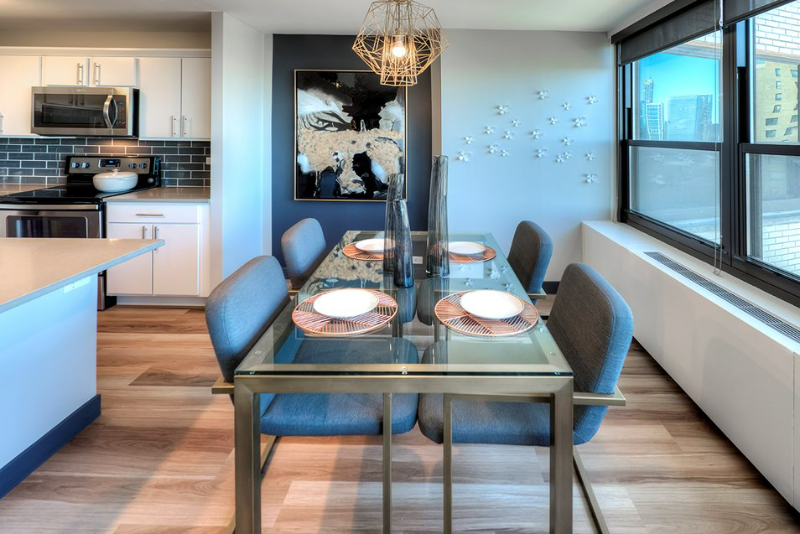 1119 S Michigan Ave - Photo 5 of 20