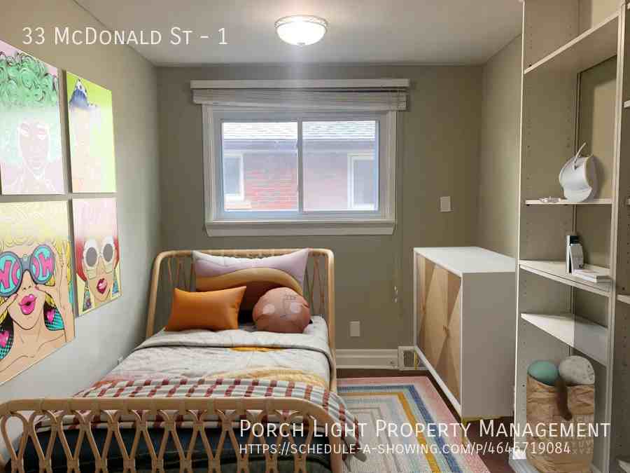 33 Mcdonald St #1 - Photo 5 of 9