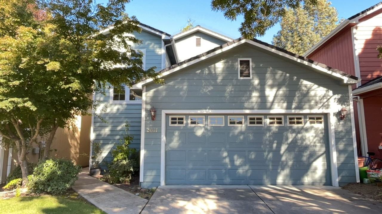 2611 Parkwood Village Lane