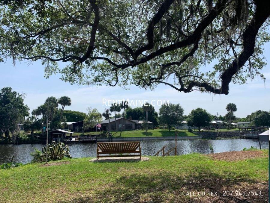 516 Se 4th St #22 - Photo 2 of 13