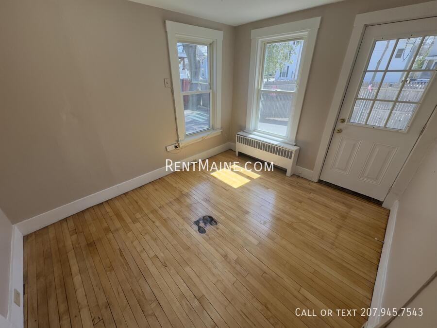 145 Essex St #B - Photo 3 of 9