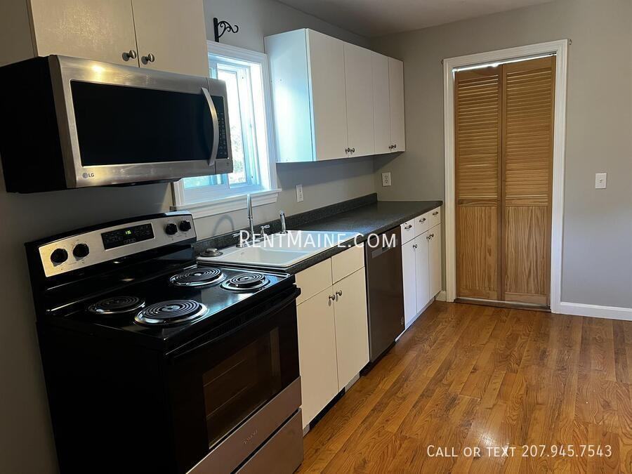 62 Fern St - Photo 2 of 33