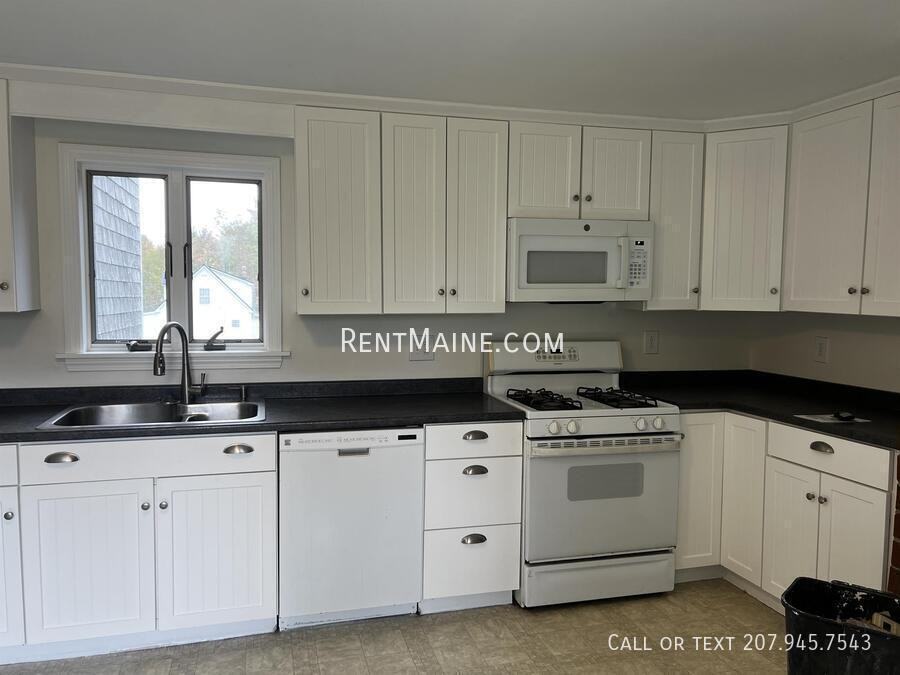 248 Plymouth Rd - Photo 2 of 26