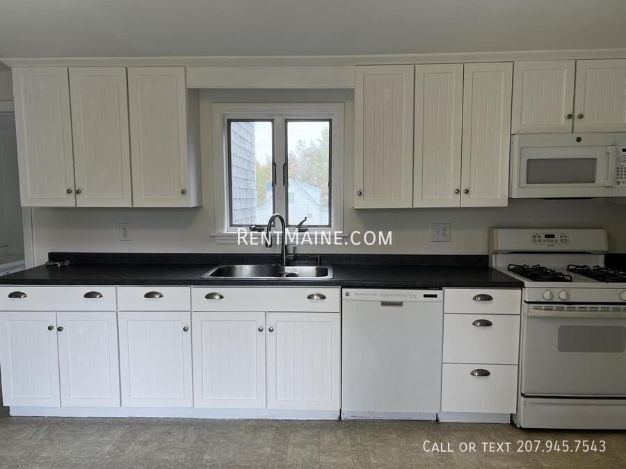 248 Plymouth Rd - Photo 3 of 26