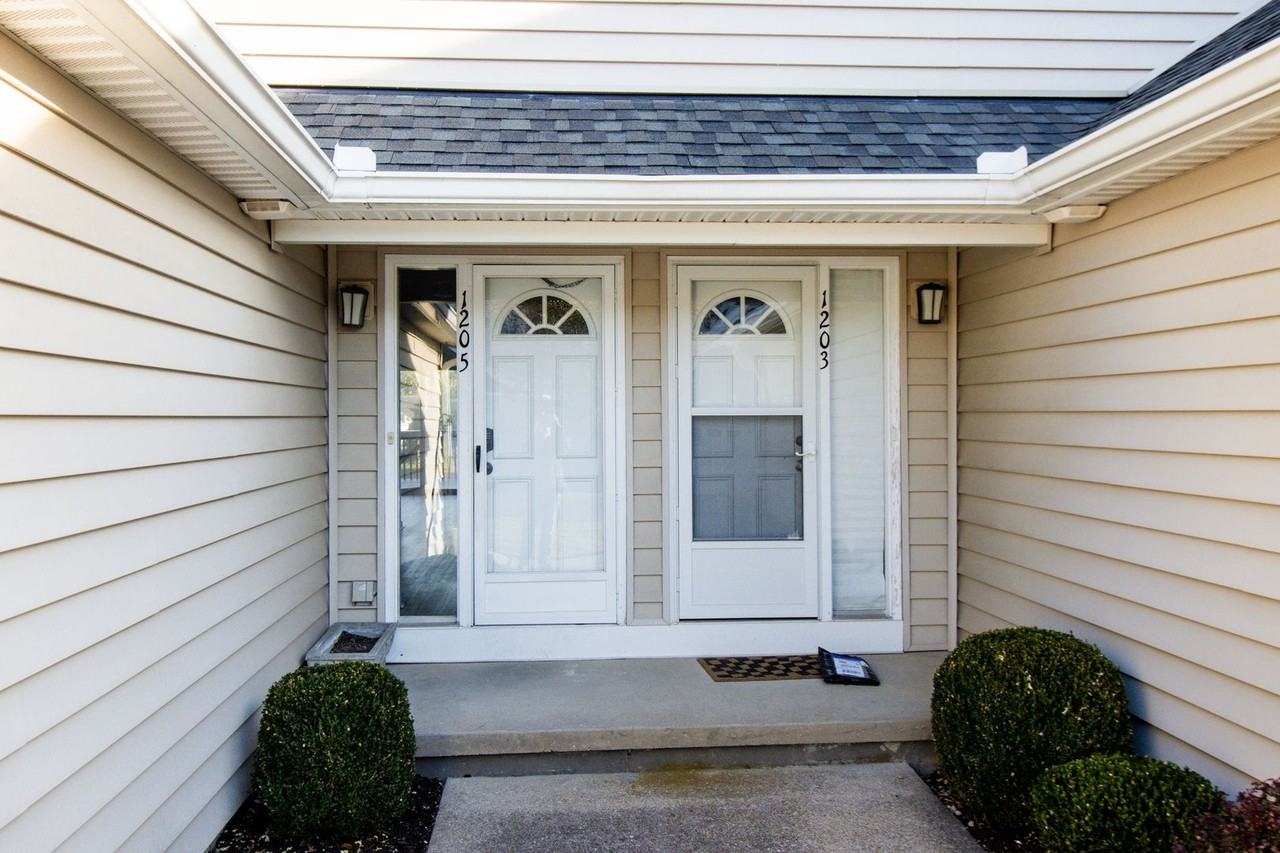 1205 Canyon View Rd - Photo 2 of 24