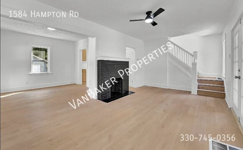 1584 Hampton Rd - Photo 3 of 15