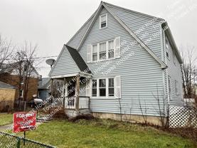 487 25th St #LOWER - Photo 1 of 1