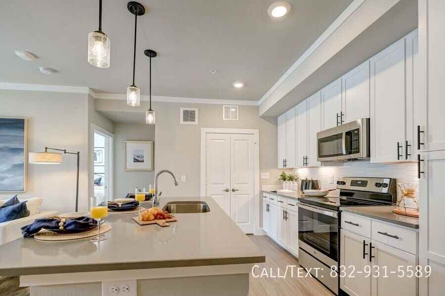 10903 Cypresswood Dr #PON - Photo 2 of 13