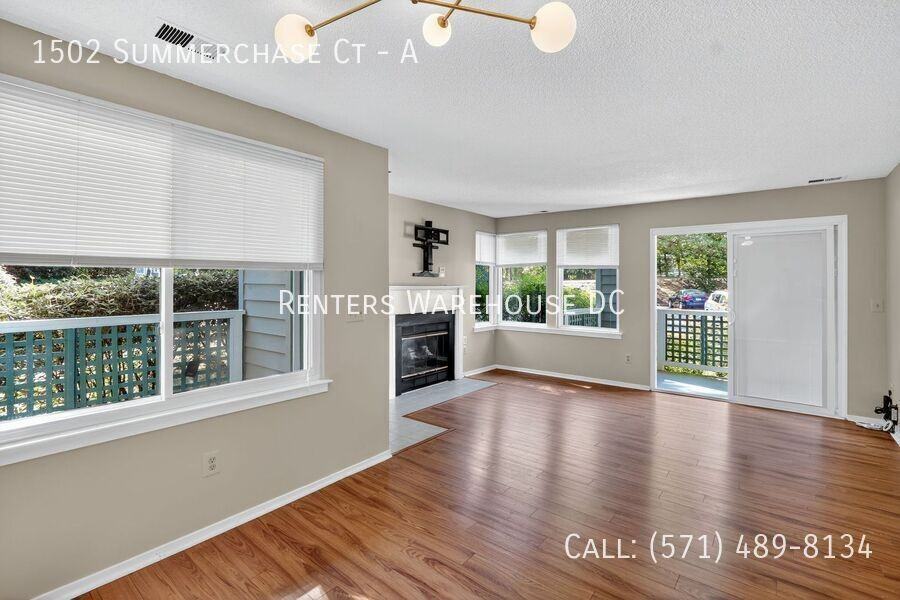 1502 Summerchase Ct #A - Photo 4 of 15