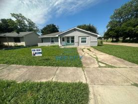 1635 Lee St - Photo 1 of 1