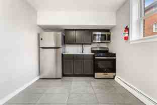 137 W Jersey St #A10 - Photo 1 of 1
