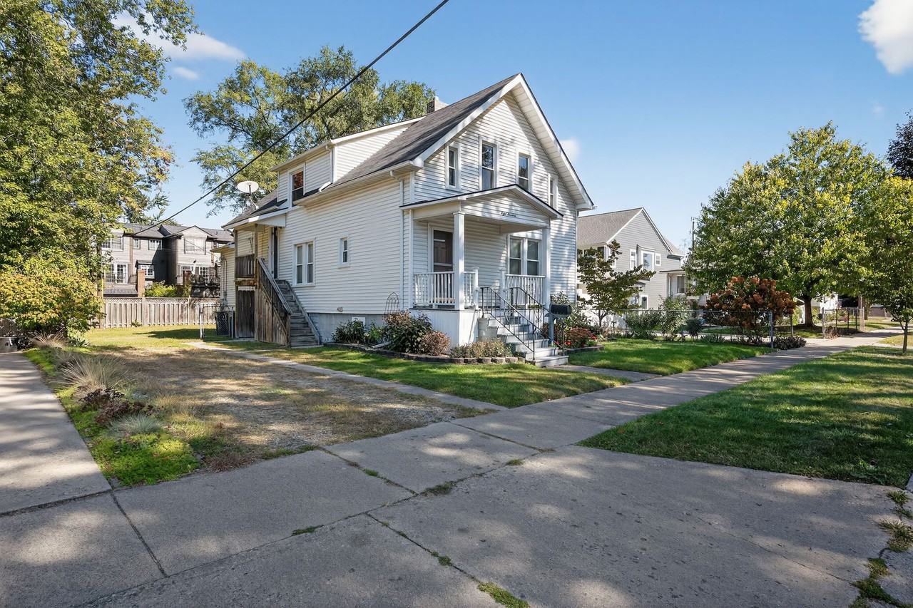 814 Louis Avenue #1 - Photo 3 of 20