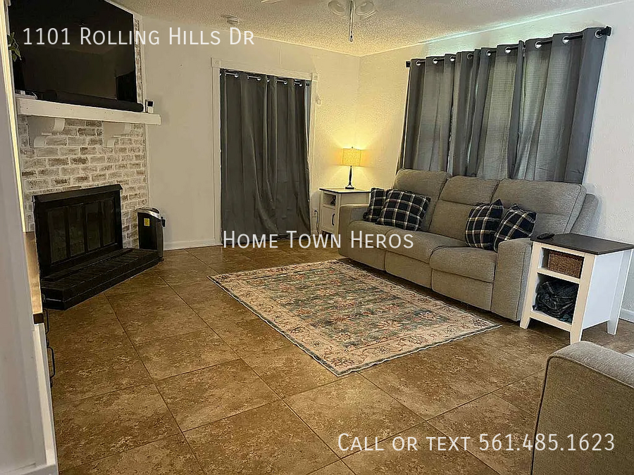 1101 Rolling Hills Drive - Photo 3 of 18