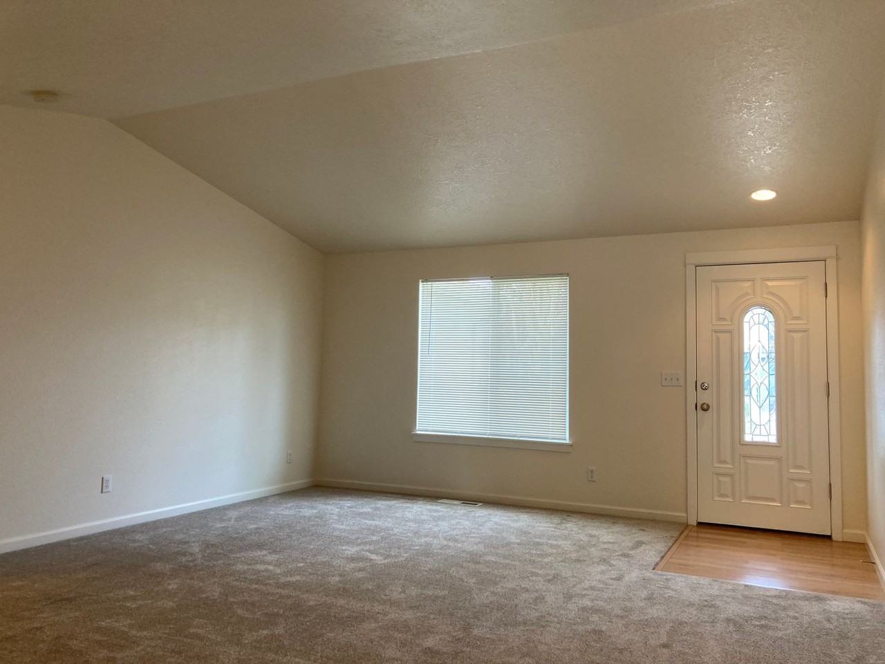 636 Blair Ct Ne - Photo 2 of 19