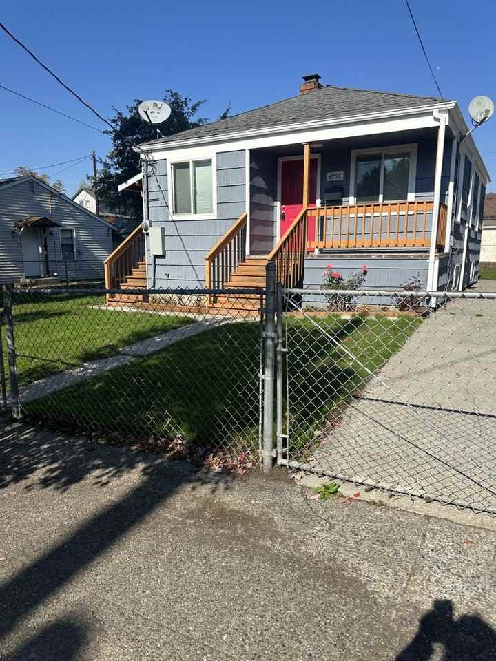 4706 S Findlay St - Photo 2 of 27