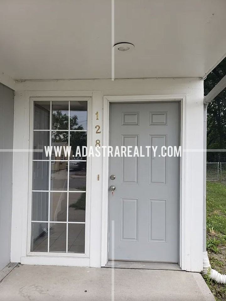 128 S Julia St - Photo 3 of 30