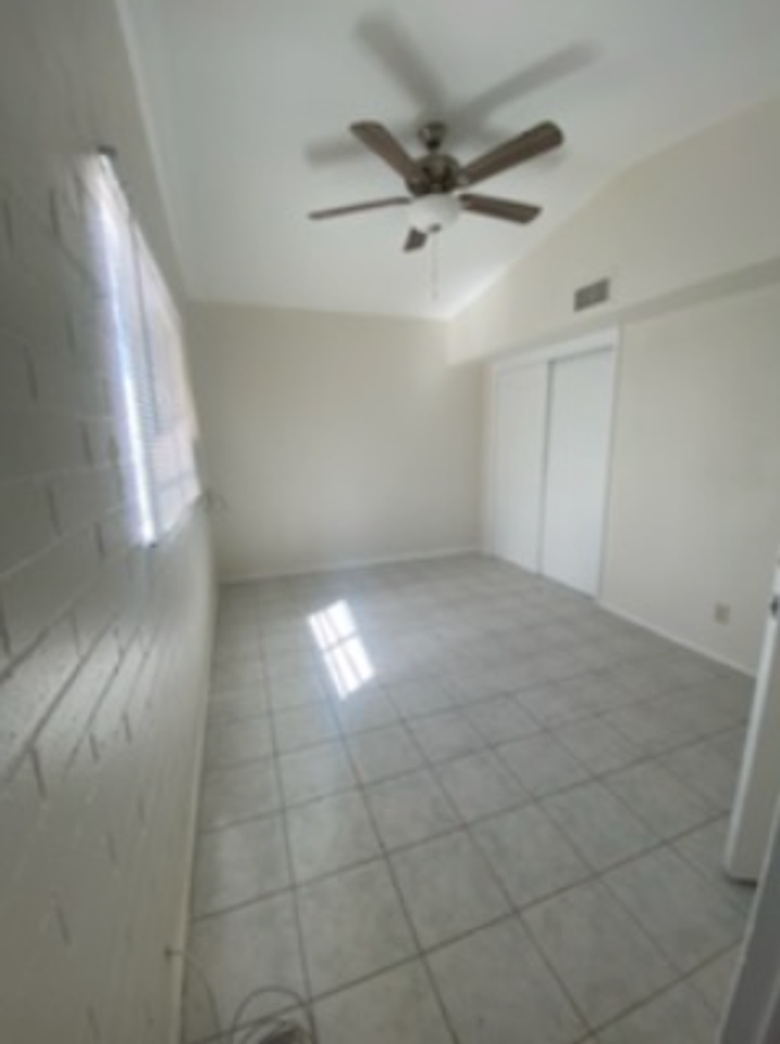 819 E Alturas St - Photo 5 of 9