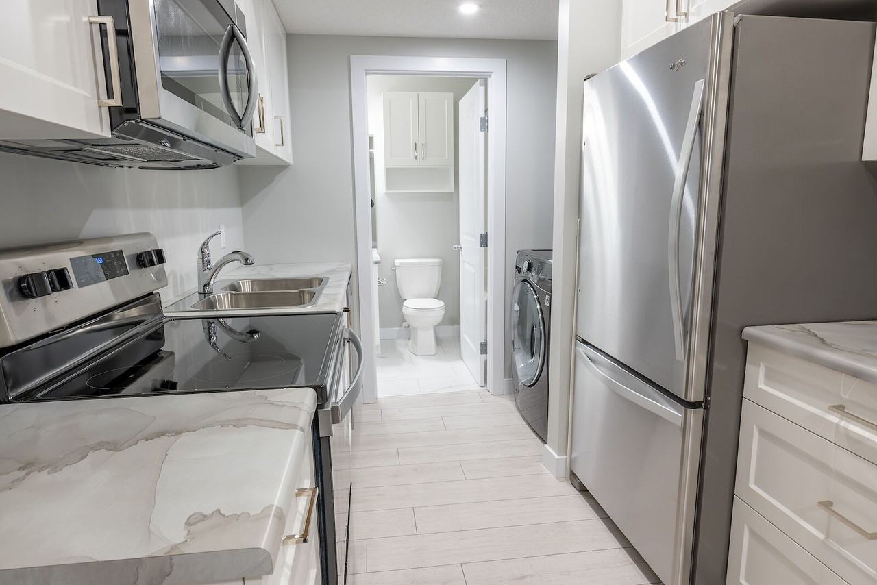 1451 Cherniak Way Sw Bsmt #BS - Photo 2 of 11