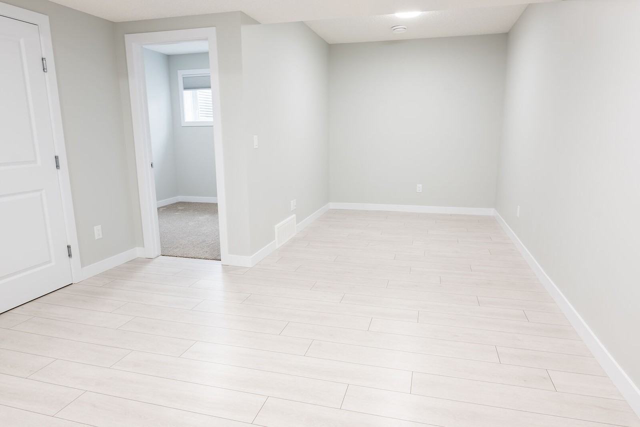 1451 Cherniak Way Sw Bsmt #BS - Photo 7 of 11