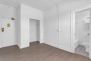 featured image of 1315 S Flower St