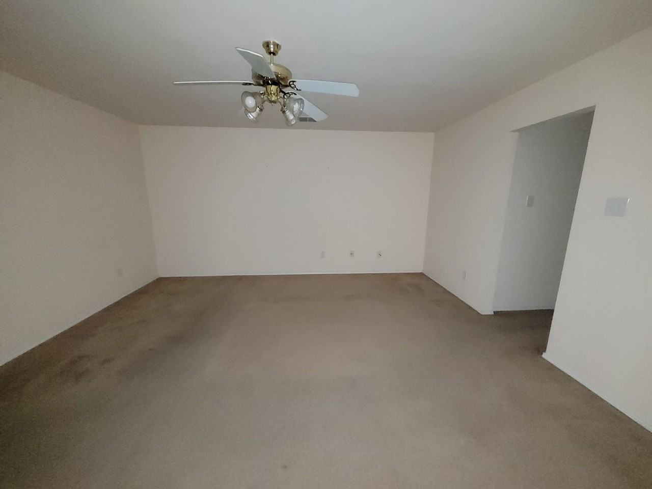 10716 Wild Oak Dr - Photo 2 of 9