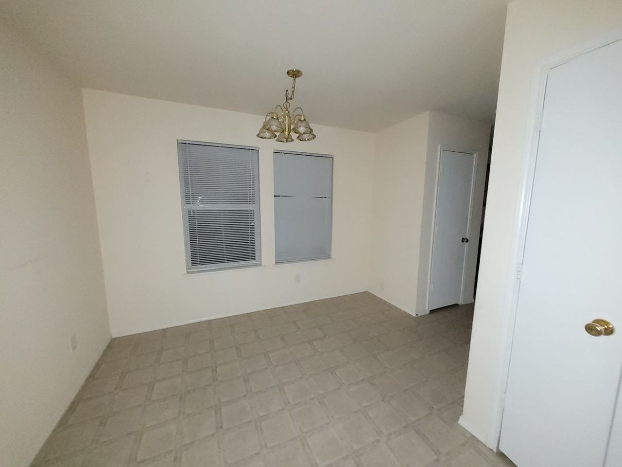 10716 Wild Oak Dr - Photo 4 of 9