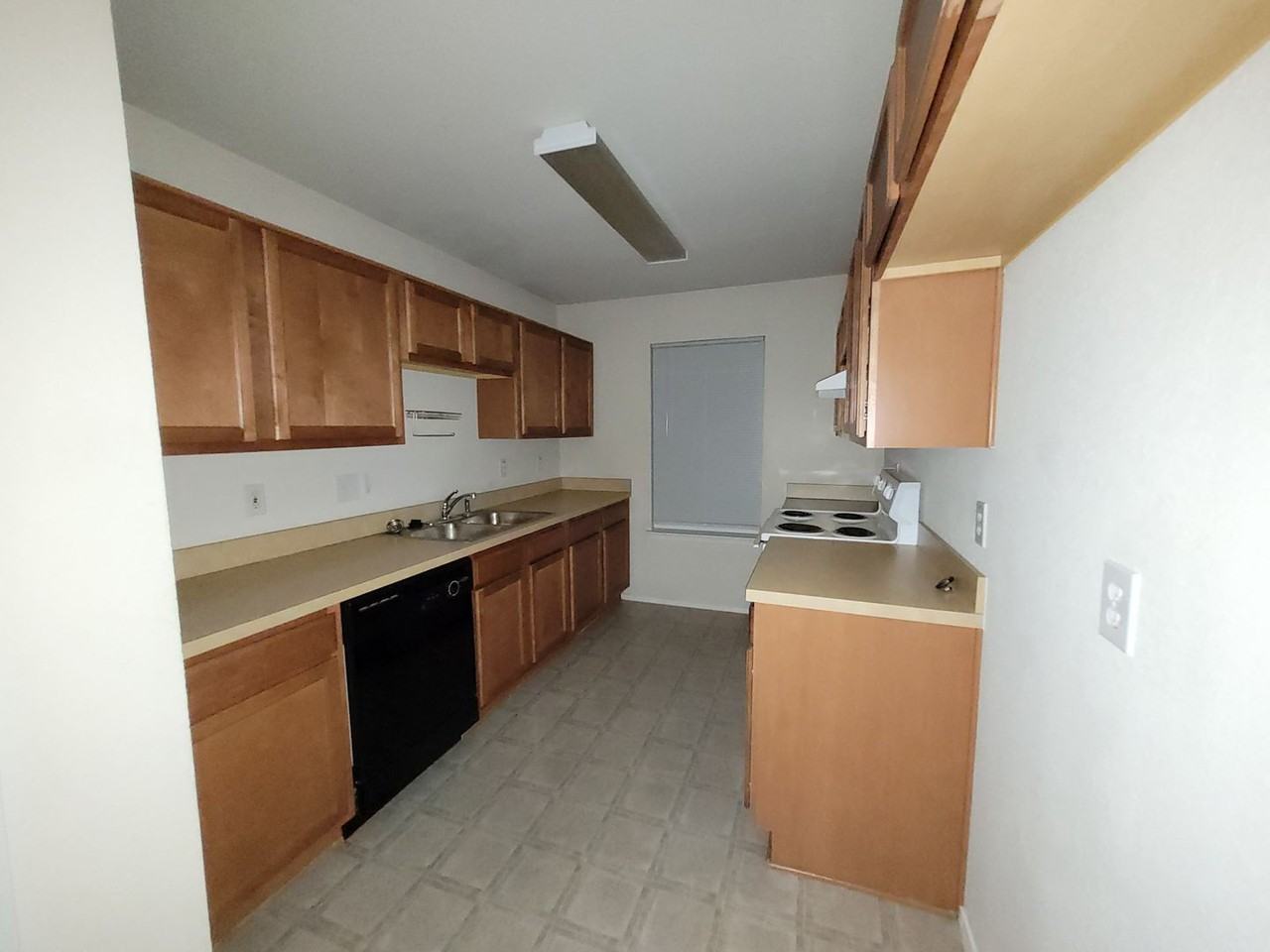 10716 Wild Oak Dr - Photo 5 of 9