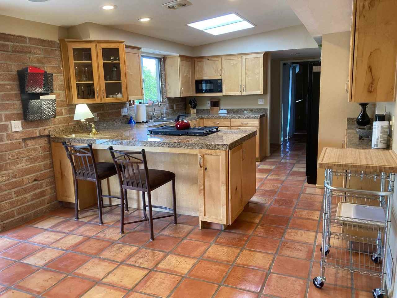 6640 N Skyway Rd - Photo 3 of 23