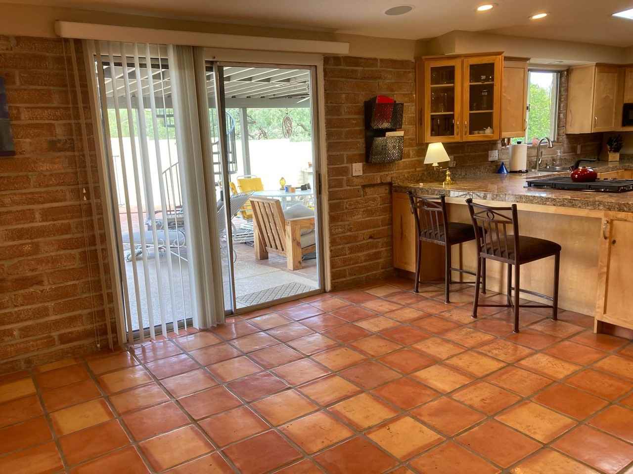 6640 N Skyway Rd - Photo 6 of 23