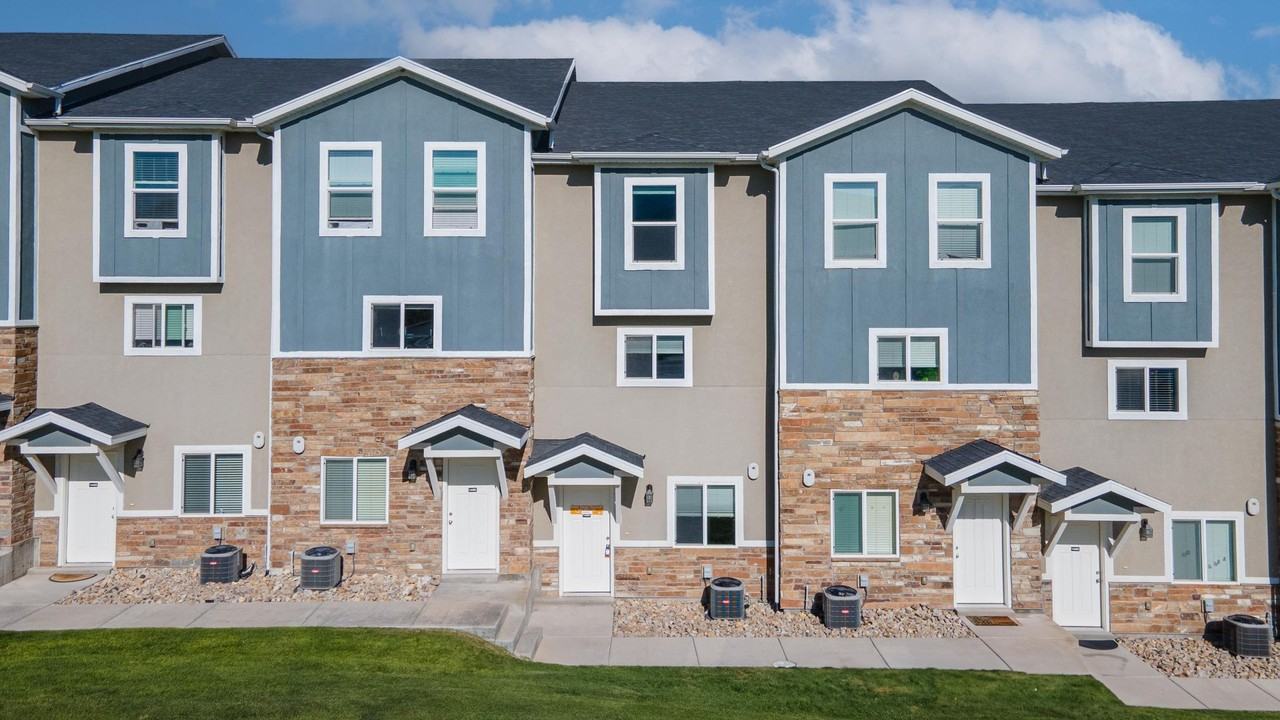 Abbey Ln - Photo 5 of 18