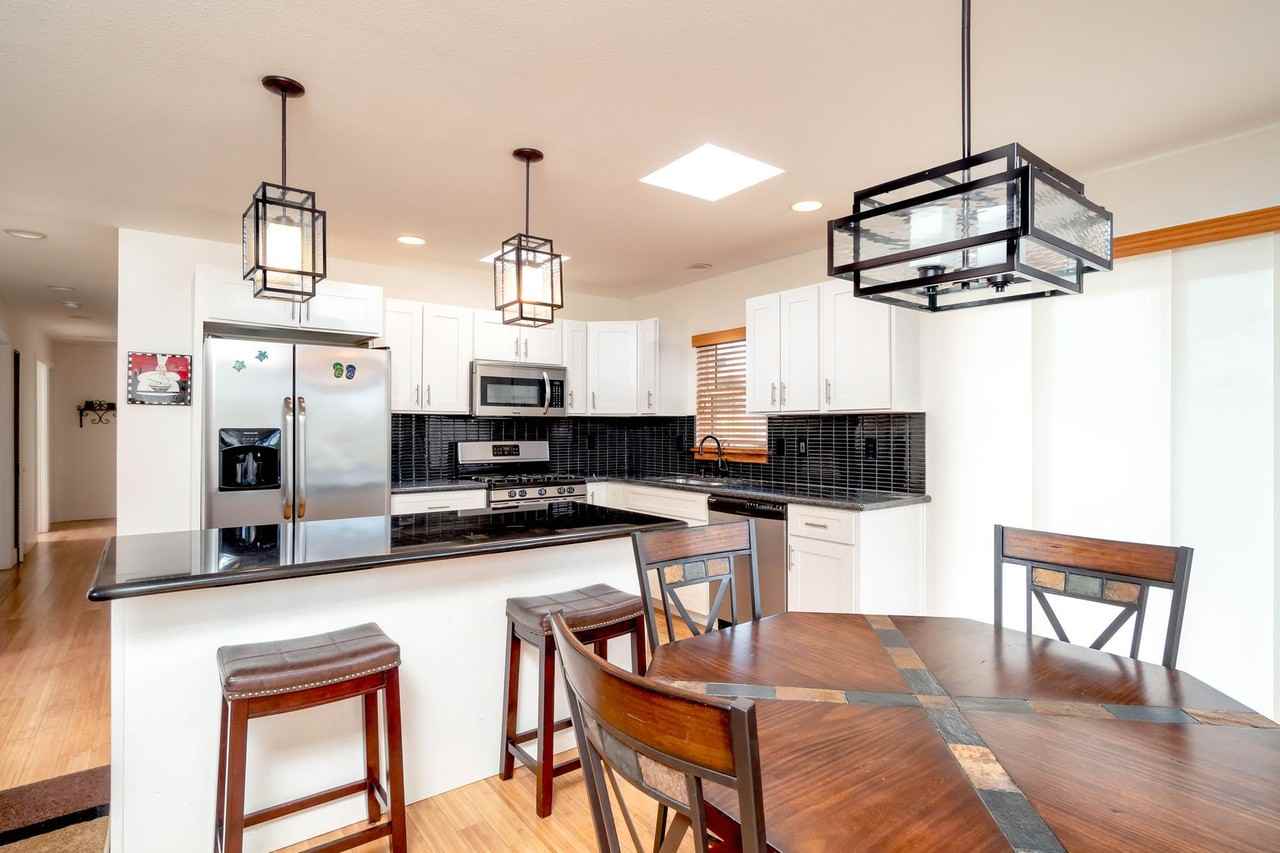 219 Crest Ave - Photo 6 of 15