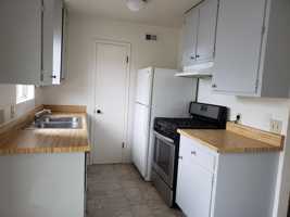 featured image of 8795 Amapoa Ave