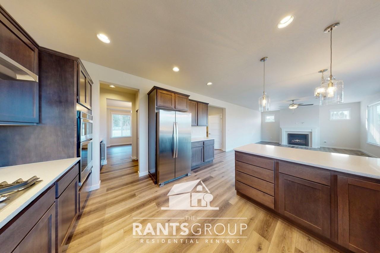 805 Bodie Ct Se - Photo 5 of 26