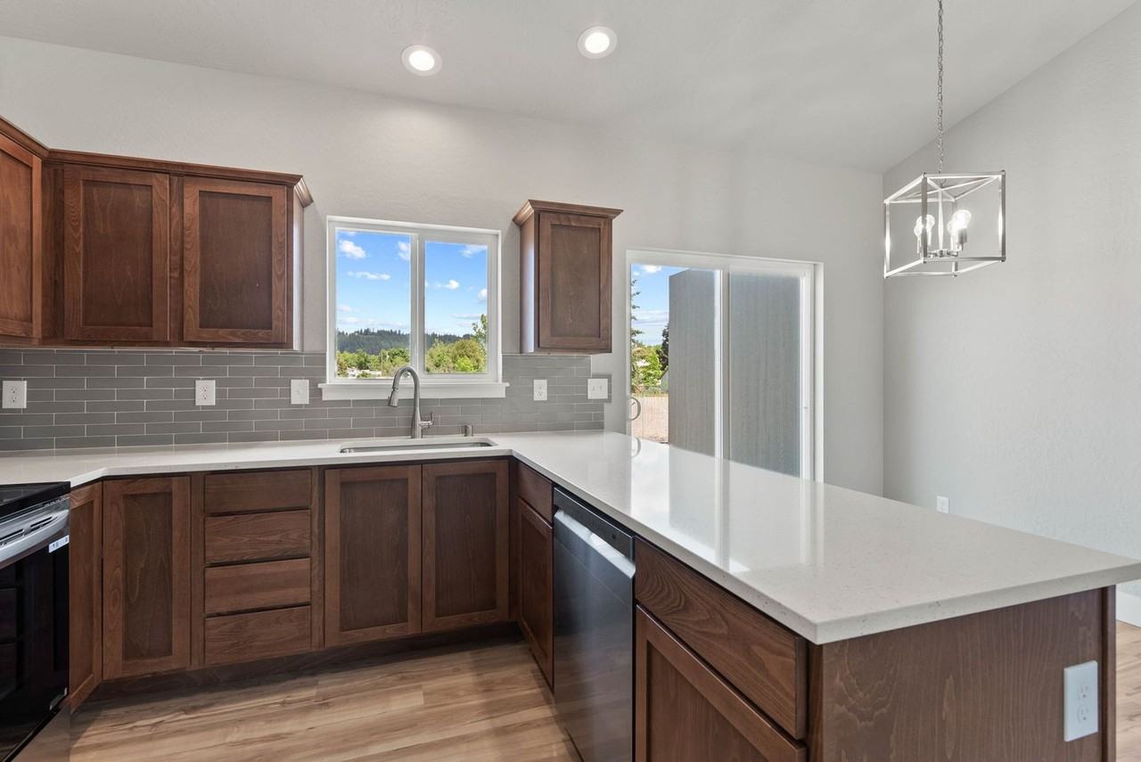 13805 East Rich Avenue - Photo 7 of 33