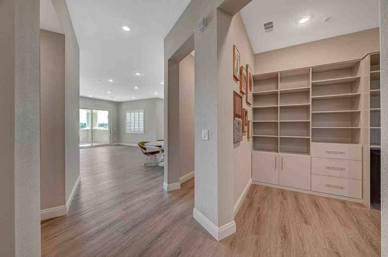 9129 Las Manaitas Ave #302 - Photo 6 of 28