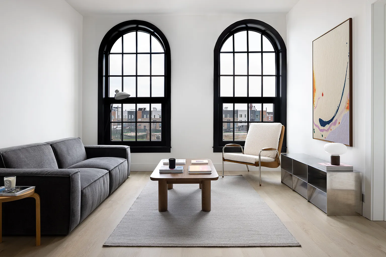 2654 Coral St - Photo 5 of 37